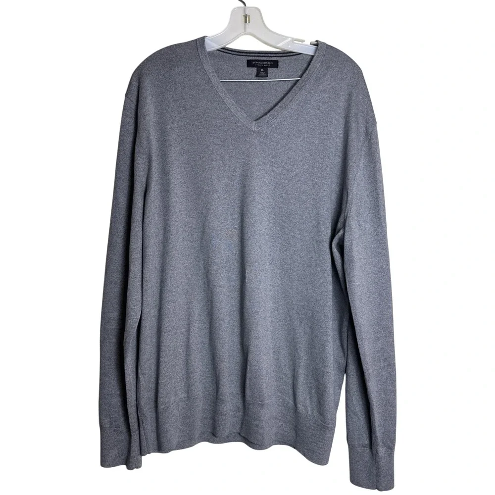 Banana Republic Luxury Blend Silk Cashmere V-Neck Sweater‎ Gray XL Quiet Luxury